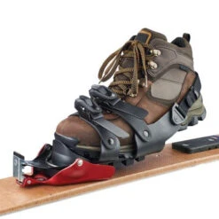 Nordic-Step Universal Shoe Harness For Cross Country Skis: Model 3Pin -Ski Equipment Nordic Step 3Pin on ski b538de73 aaea 4fbc b072 6c319147d889