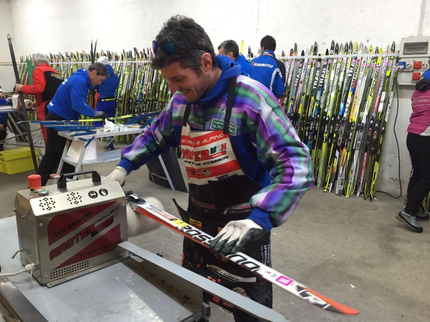 MasterWax RACING FLUORFREE Wool-Apply Engine Kit 3 MasterWax RACING FLUORFREE Wool-Apply Engine Kit - Image 3